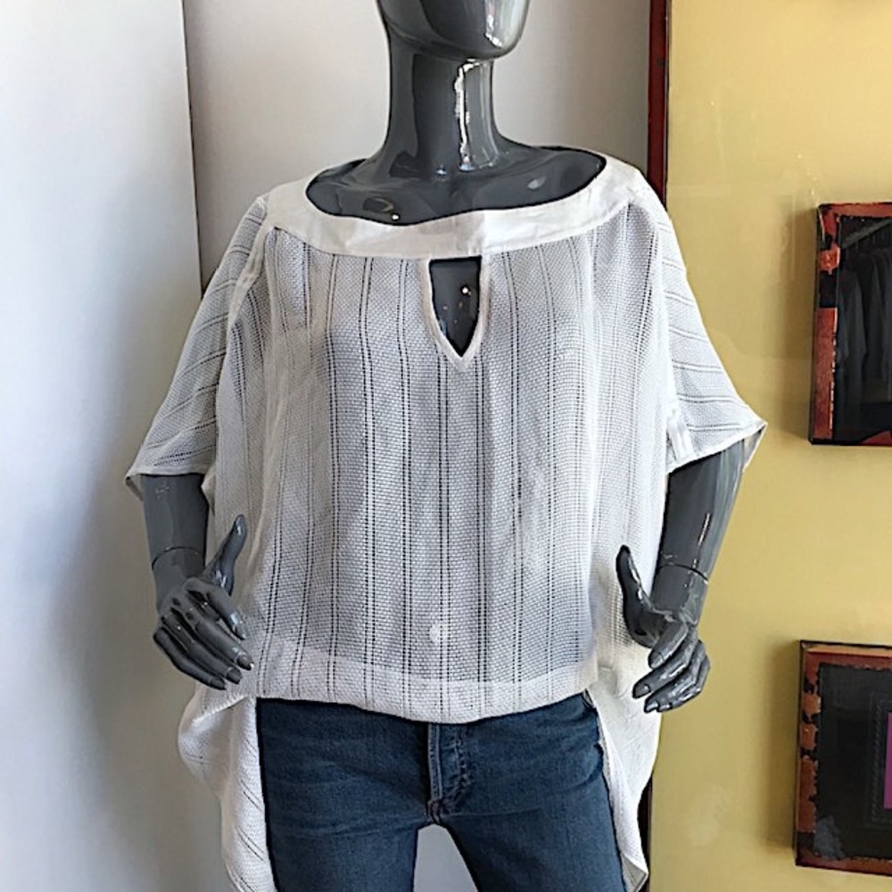 VMT Open-Weave Swimsuit Coverup w/ Linen Neckline NWOT/sz: XS/S
